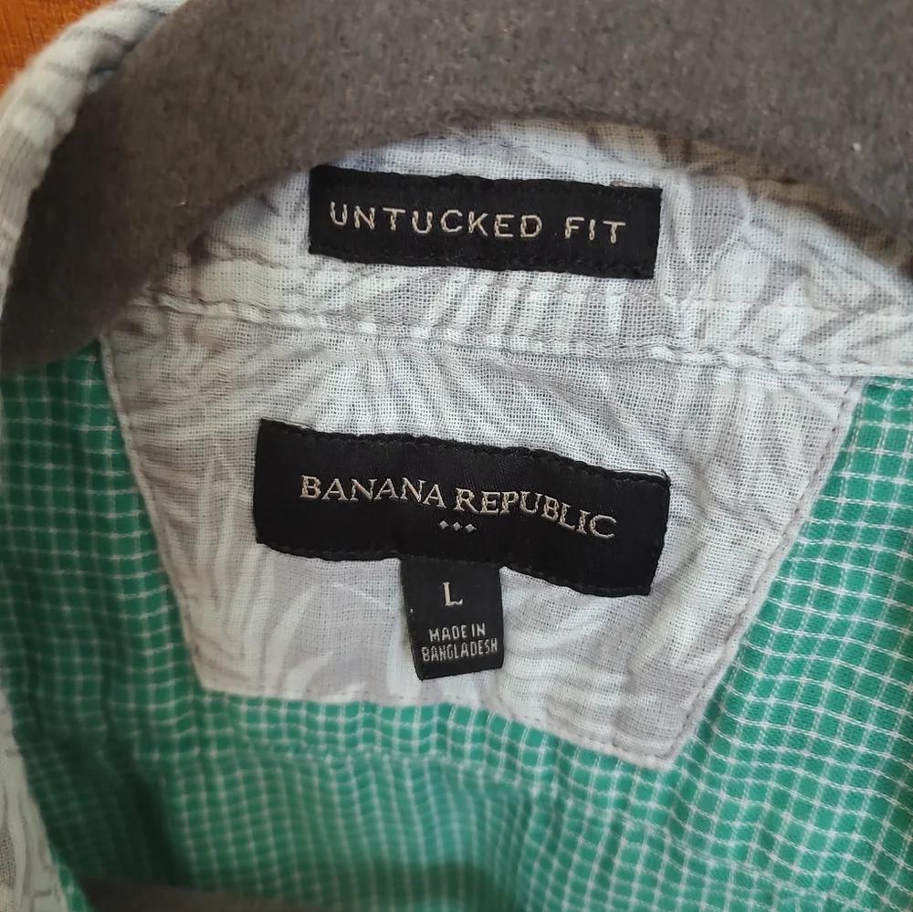 Banana Republic Green and Gray Shirt